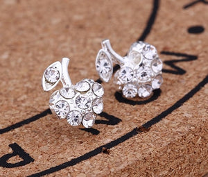 Hot Sale Cute Exquisite Simlated Pearl Crystal Stud Earring Butterfly Snowflake Star Triangle Crown Shape Earring Bijoux Brincos