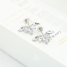 Load image into Gallery viewer, Crystal Flower drop Earrings