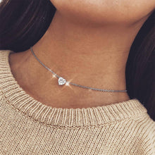 Load image into Gallery viewer, Crystal Heart Necklace Pendant Female Short Gold Chain Necklace Pendant Necklace Crystal Heart Necklace Chocker neck