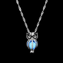 Load image into Gallery viewer, FAMSHIN 2019 New Hot Moon Glowing Necklace,Gem Charm Jewelry,Silver Plated,Women Halloween Hollow Luminous Stone Necklace Gifts