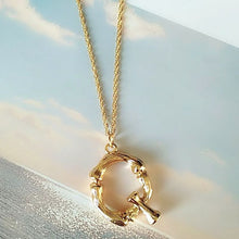 Load image into Gallery viewer, 2cm Small Gold Hammered Metal Bamboo 26 Letter Alphabet A-Z Minimalist Initial Pendant Necklace Fashion Twist Chain Neck Jewelry