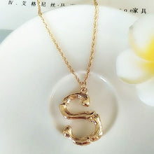 Load image into Gallery viewer, 2cm Small Gold Hammered Metal Bamboo 26 Letter Alphabet A-Z Minimalist Initial Pendant Necklace Fashion Twist Chain Neck Jewelry