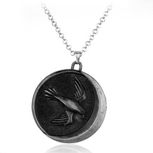 Load image into Gallery viewer, Game of Thrones necklace Stark family lion wolf dragon deer Lannister Targaryen Stark Baratheon Arryn Greyjoy family members